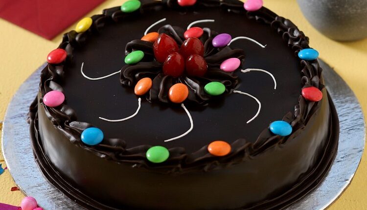 Adding Excitement To Your Loved One’s Party With Midnight Cake Delivery In Surat